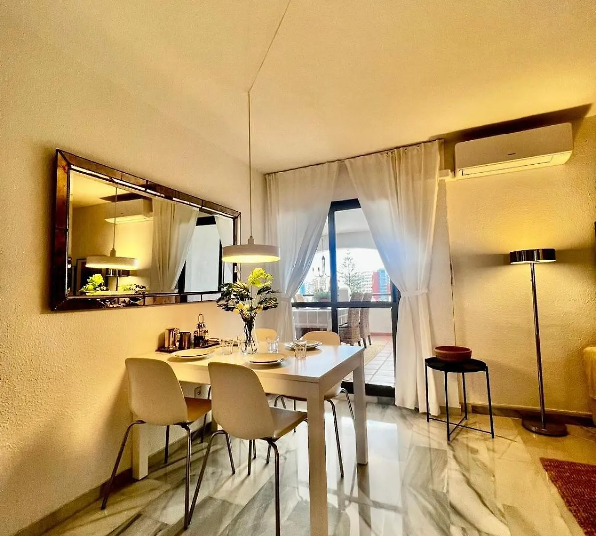 Apartamento En Pueblo Evita Con Piscina Y Terraza Benalmadena 0*,