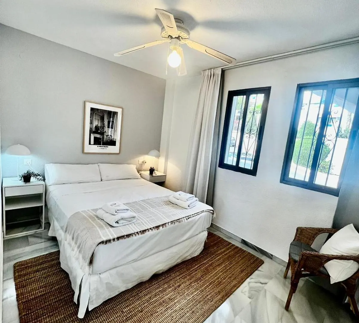 Apartamento En Pueblo Evita Con Piscina Y Terraza Benalmadena Apartment